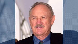 Soacra lui Gene Hackman se luptă pentru a opri publicarea imaginilor filmate de polițiștii care au intervenit după moartea actorului. Care este motivul