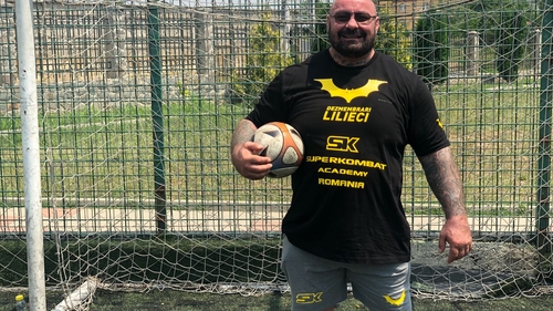 Sandu Lungu s-a reprofilat! A lăsat luptele și s-a apucat de fotbal