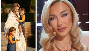 Andreea Bălan, momente dificile în spital. Artista se topește de dorul fetițelor