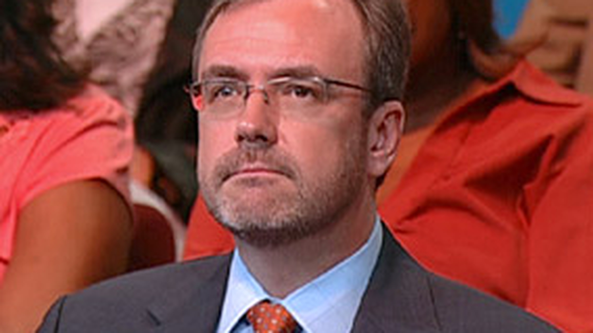 Cutremur în lumea presei! Preşedintele unui mare trust de media a DEMISIONAT!