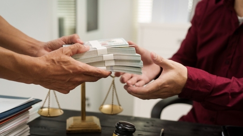 Legea pensiilor 2026. Se schimbă vârsta de pensionare pentru acești români