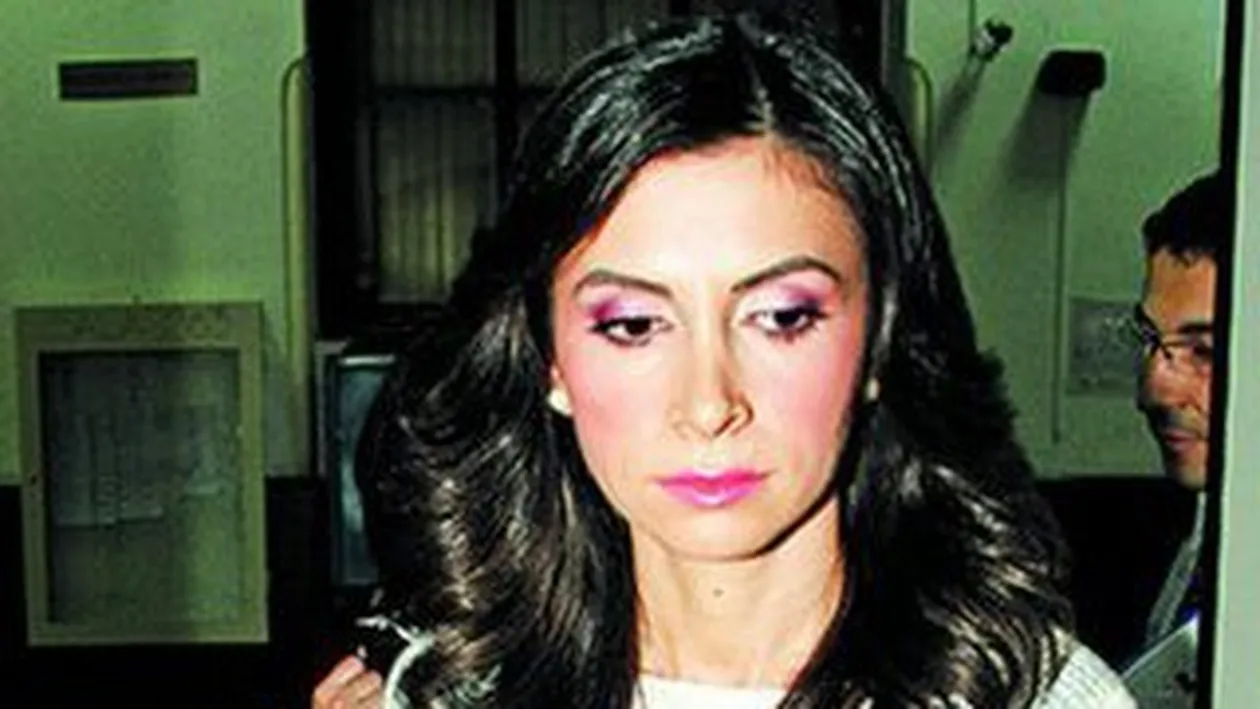 Oana Frigescu e topita dupa fiica ei: Imi place sa o strang la piept ore in sir. Miroase a laptic vanilat