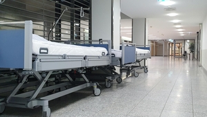 Elevi români, accidentați de tramvai în Praga. Unul dintre ei a ajuns în comă, în spital