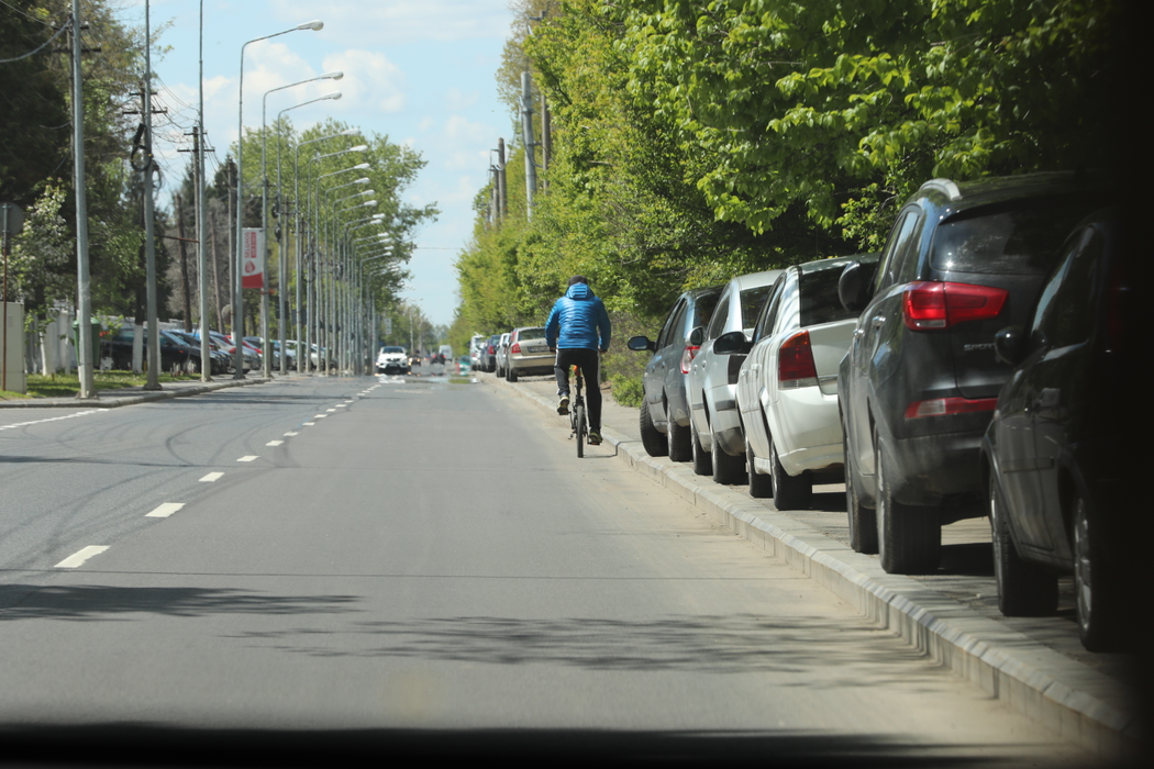Mihai Mărgineanu preferă să meargă pe bicicletă, în loc să şofeze.
