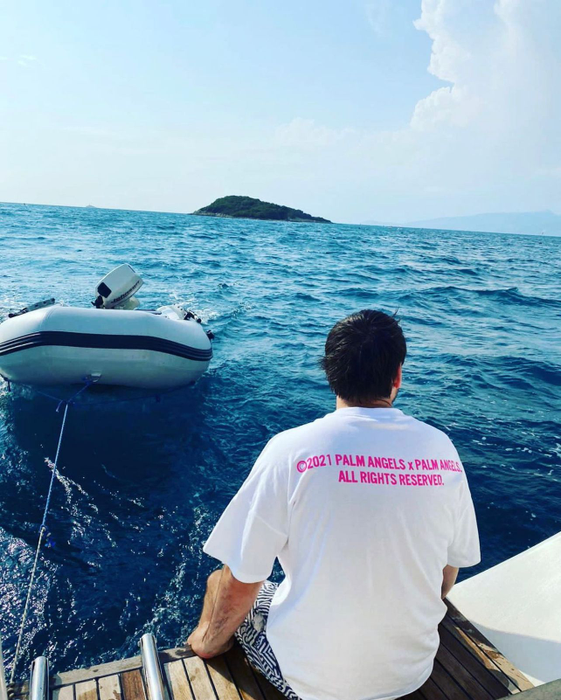 Imaginile postate pe Instagram de Moldoveanul nurorii lui Liviu Dragnea sunt sugestive pentru nivelul  său de trai
