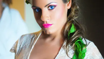 Madalina Secuianu a venit in Romania de la Roma doar ca sa-si vopseasca parul!