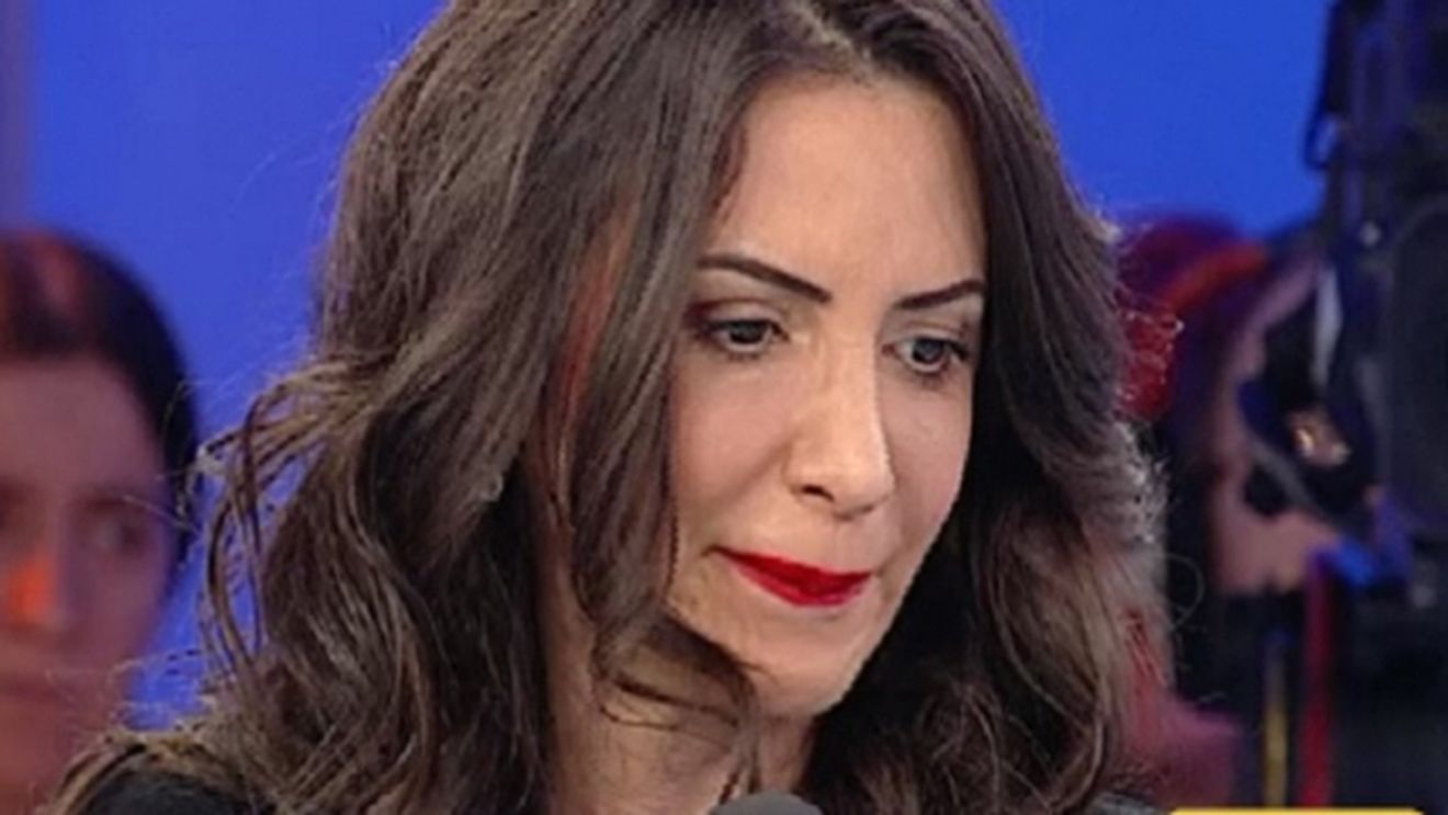Mara Bănică, primele declaraţii după ce a fost luată cu ambulanţa din platou: "Norocul meu a fost că...". De la ce a pornit totul