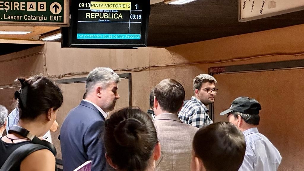 Marcel Ciolacu s-a plimbat cu metroul. Ce problemă a întâmpinat în drum spre Ministerul Transporturilor
