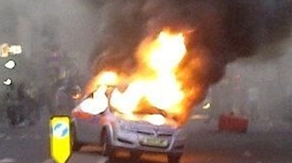 Un comisariat de politie din Nottingham a fost incendiat! Violentele continua