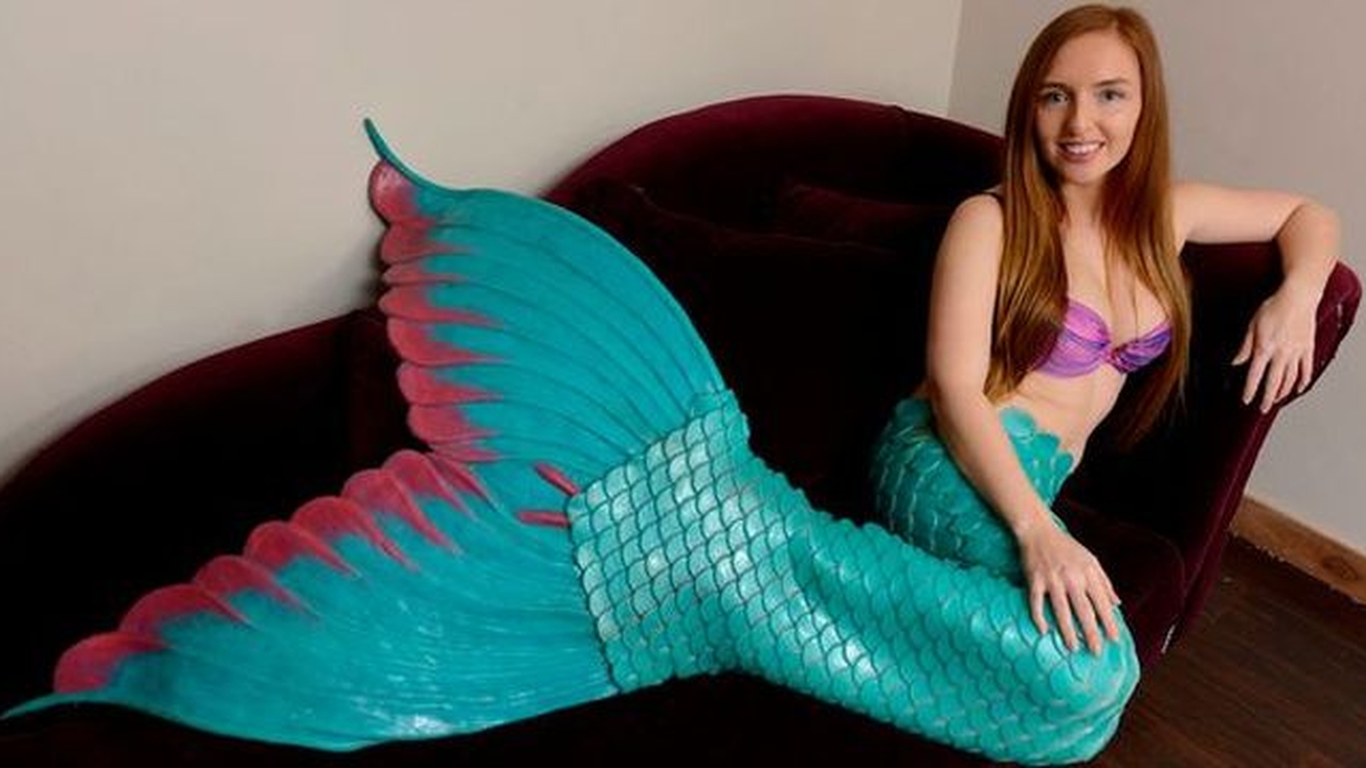 Mica Sirena exista si face o gramada de bani! Vezi cum isi castiga existenta adevarata Ariel!