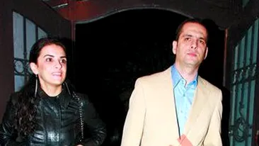 S-a impartit intre iubita si nevasta