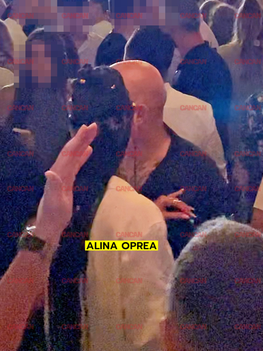 Alina Oprea curtată de trei bărbați în club