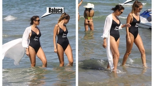 VIDEO EXCLUSIV. Soţia lui Pepe şi-a făcut de cap cu fetele la mare!