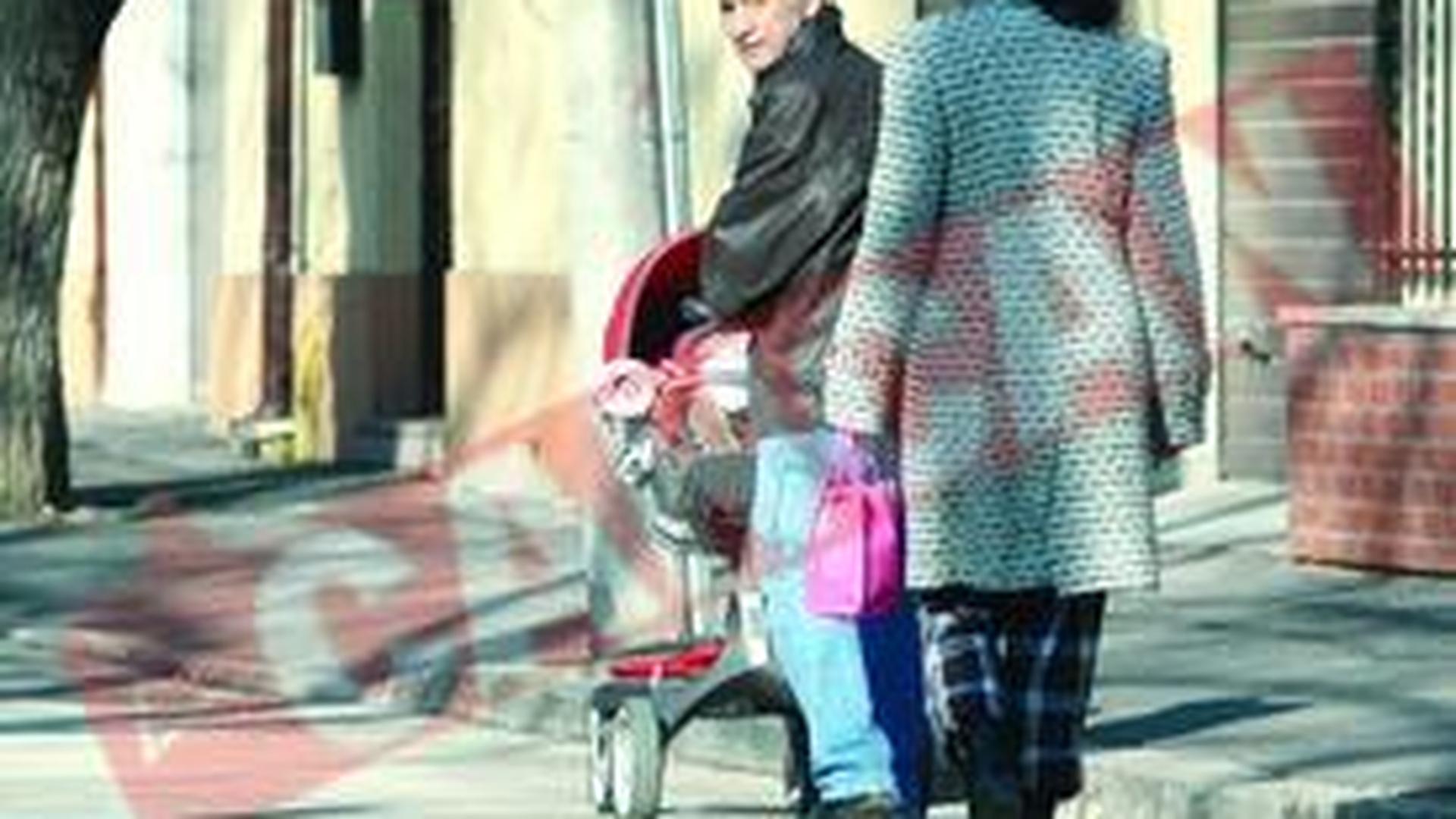 Fetita Andreei Marin, lasata pe mana angajatilor