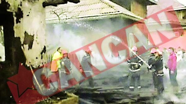 S-a jucat cu chibriturile si a incendiat trei case