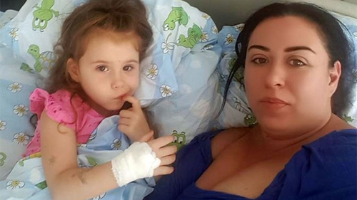 OANA ROMAN a panicat pe toată lumea când şi-a fotografiat fetiţa pe patul de spital, iar acum... În ce stare se află micuţa ISABELA
