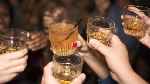 Lovitură! Prețul băuturilor alcoolice se dublează! Guvernul a confirmat