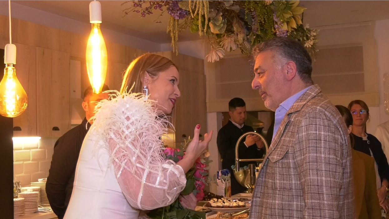 Andreea Marin: "Intram sâmbătă seara în scenă, se deschideau porțile către lumea largă și zâmbeam, sprijinindu-i pe alții!" / (Foto : CANCAN.RO)