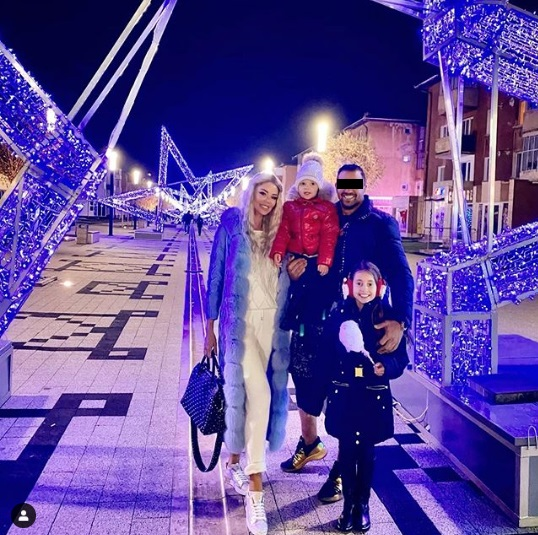 Bianca Drăgușanu, poză de album alături de soțul ei și fiicele lor. Ce declarație de iubire le-a făcut fosta prezentatoare TV