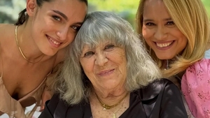 Aniversare în familia Esca! Mama vedetei de la Pro Tv a împlinit 85 de ani: „La mulți ani celei mai șmechere!”