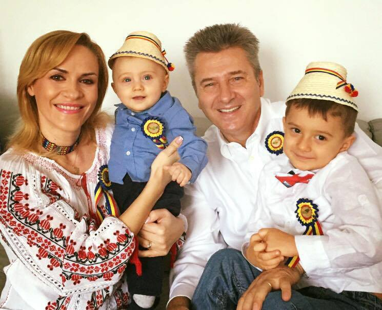 Florentin Pandele împlineşte 56 de ani! Mesaj emoţionant primit de la soţia sa, Gabriela Firea