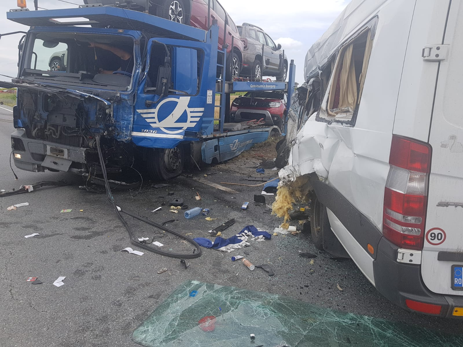 Accident în lanț pe DN 65, la Priseaca, Olt
