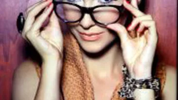 Adela Popescu, fericita in miez de noapte! Afla de ce isi arata bucuria pe Facebook!