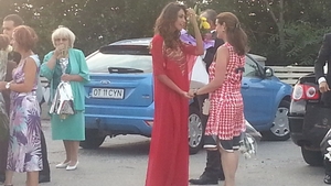 Madalina Ghenea explica motivul pentru care Gerard Butler nu a insotit-o la nunta fratelui ei. Primele imagini de la cununie