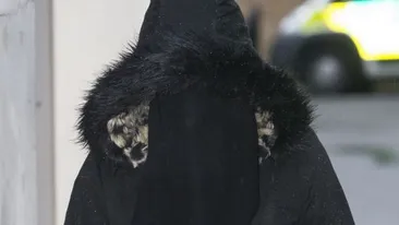 Cum arata femeia care a refuzat sa-si scoata VALUL in instanta! De ce nu a vrut sa fie vazuta de BARBATI!