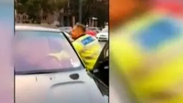 Ești beată, femeie?! Cum a reacționat o șoferiță din București după ce a fost trasă pe dreapta de un polițist de la Rutieră
