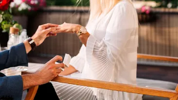 A cerut-o de soție! Prezentatorul de la Kanal D se căsătorește pentru a doua oară