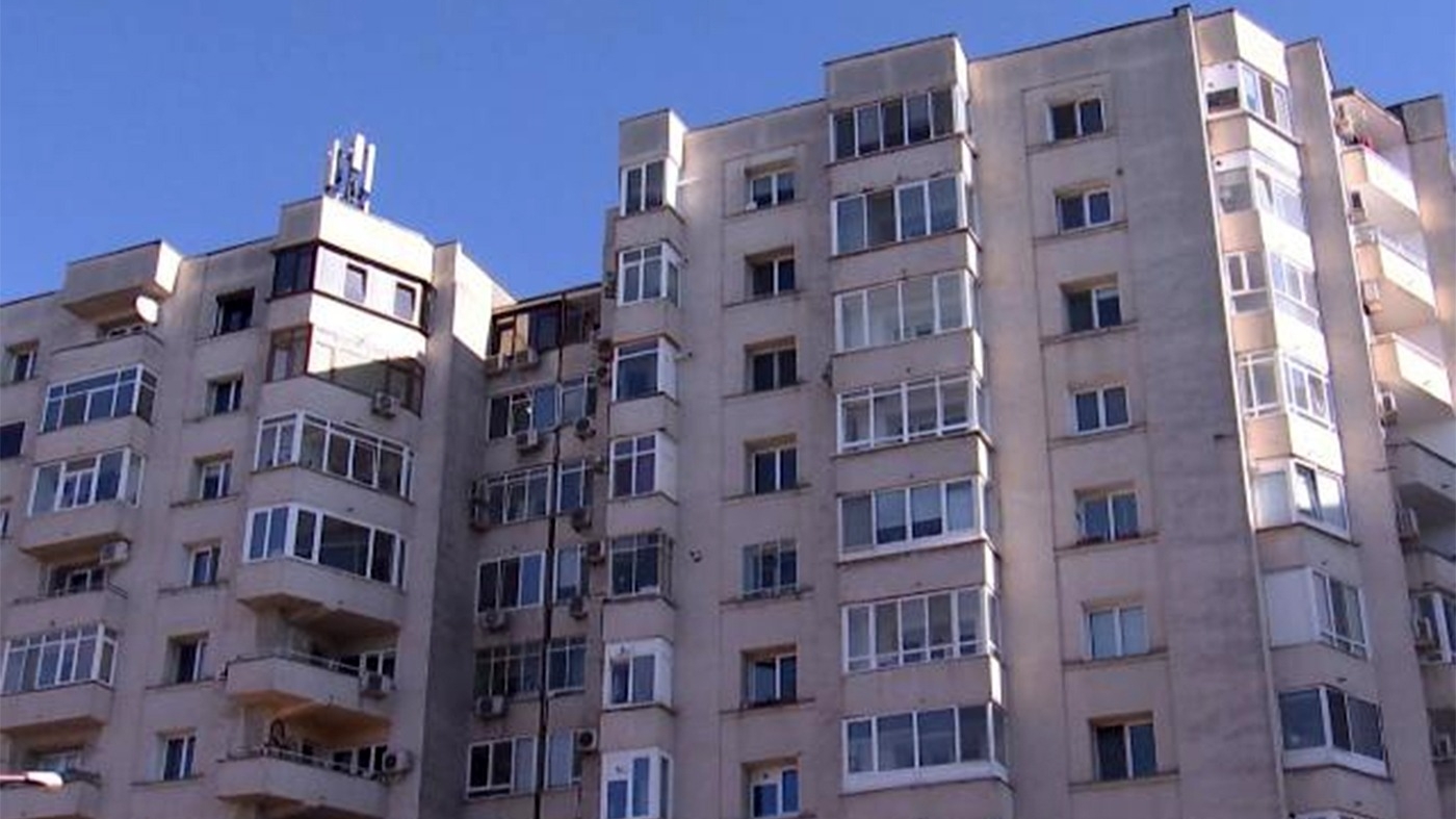 Orașul din România în care un apartament cu 2 camere costă doar 8.000 euro acum în luna iunie 2026