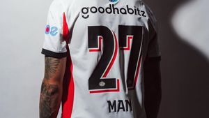 Campion la Eindhoven, campion acasă – un pas până la căsătorie și cupa de campion alături de frumoasa Alexandra