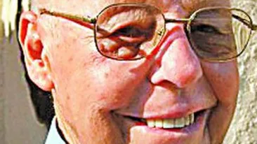 I-a intrat manerul foarfecii prin ochi