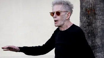 A ajuns piele și os, iar fanii nu-l mai recunosc pe stradă. Unde a fost surprins zilele trecute