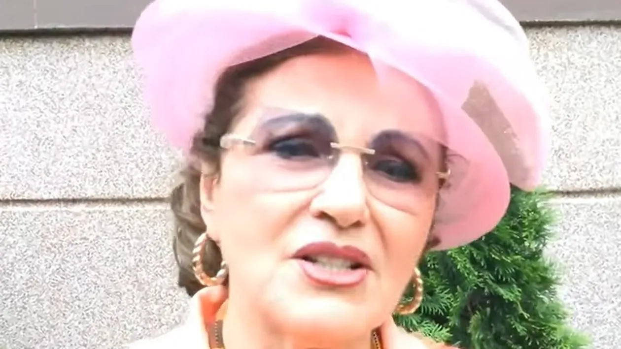 Irina Loghin, ruşinată de clipul în care dă sfaturi de machiaj tinerelor: ”Nu vreau să mai ies din casă!”