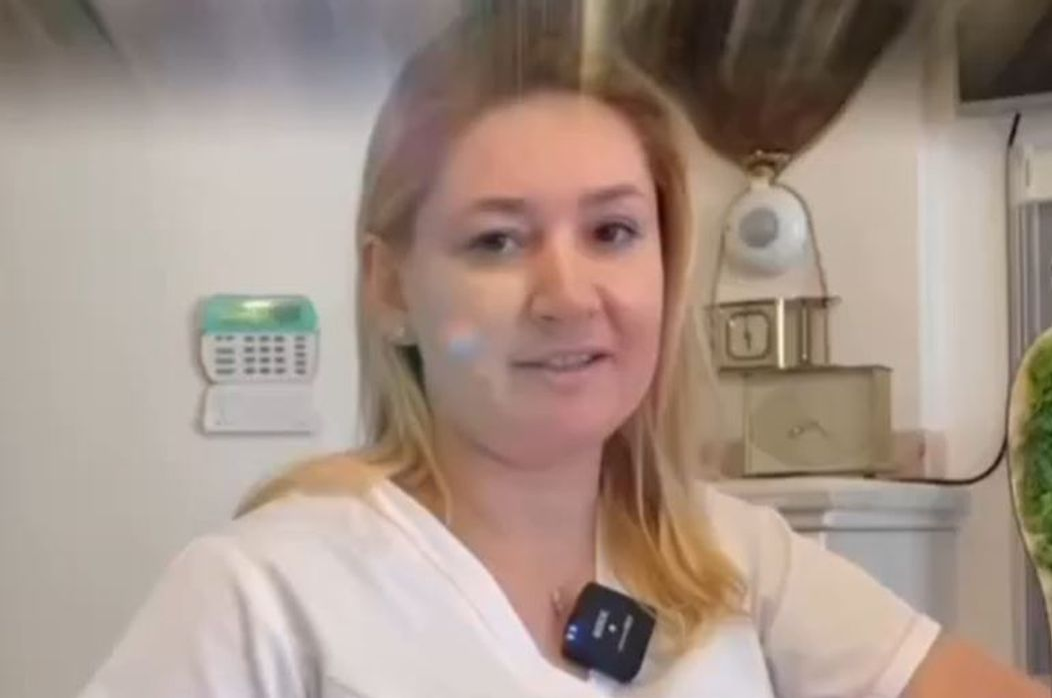 Marina Gavril în cabinetul stomatologic din Brăila. Sursă: Foto
