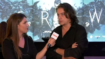 Viața lui Iustin Petrescu s-a schimbat la 180 de grade, după despărțirea de Marilu Dobrescu. Clipul care i-a emoționat până la lacrimi pe fani: ”Marilu te-a distrus, Hara te-a vindecat!”