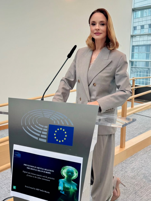 Andreea Marin, la Parlamentul European. Foto: Facebook