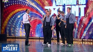 Romanul care i-a facut pe toti sa strige "Gooool!" Vezi cum a ridicat juriul in picioare un concurent de la "Romanii au talent"!