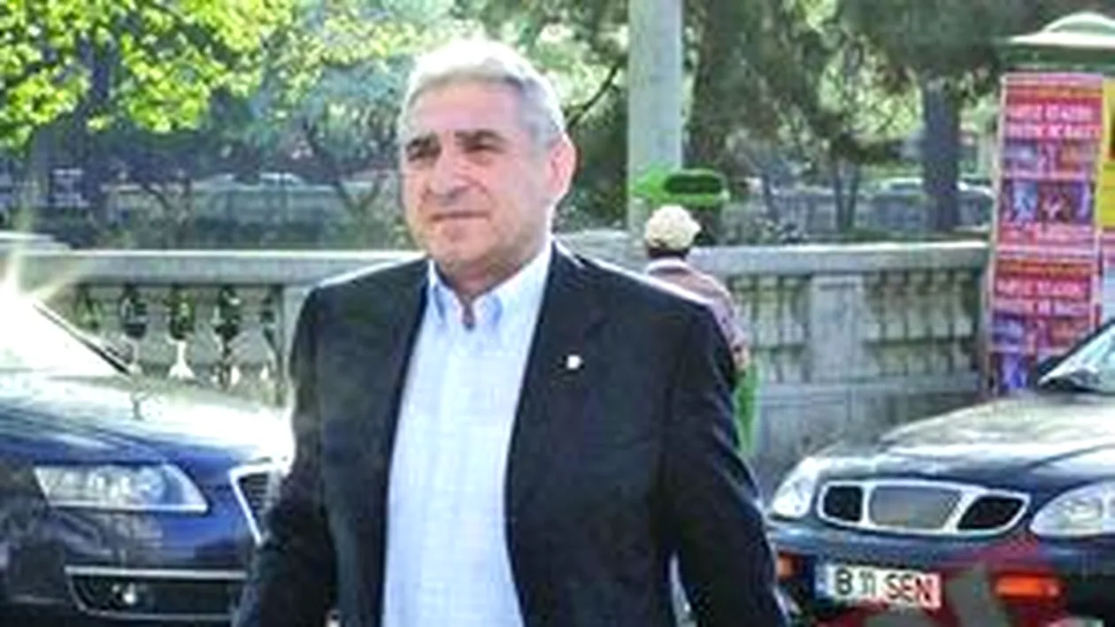 Giovani Becali, in proces pentru paternitate