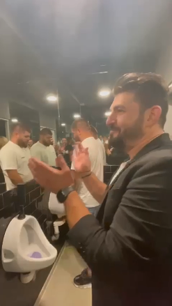 Radu Ciucă, asistentul lui Cătălin Măruță, s-a trezit cu o blondină în toaleta bărbaților
