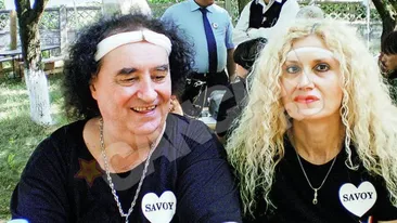 Se iubesc de peste 18 ani, ca la 18 ani! Am aflat toate secretele din budoarul unuia dintre cele mai longevive cupluri din showbiz