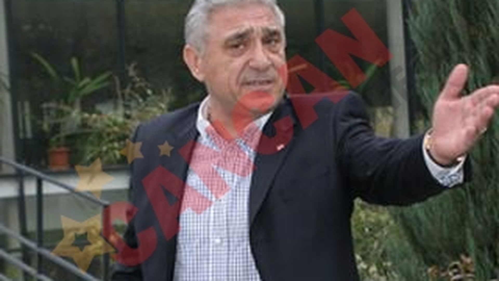 Giovani Becali: "Prunea a venit cu doua gagici in cantonamentul lui Dinamo, el este buba echipei!"