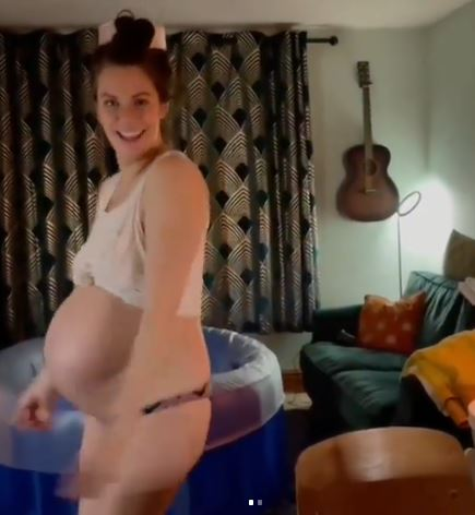 Jess Cunningham a devenit mamă pentru a cincea oară: “Copiii îl adoră pe Dudley”. Cu ce problemă delicată se confruntă după naștere | FOTO