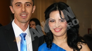 Tinerii bucuresteni s-au inghesuit sa se casatoreasca pe 11.11.2011: "Aceasta data ne va aduce mult noroc"