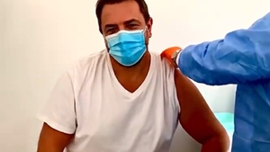 Imaginile care au scandalizat internetul. De ce l-au atacat fanii pe Horia Brenciu, după ce s-a vaccinat anti-COVID: „Cât ai plătit?”