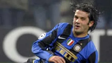 Chivu ar putea reveni pe gazon pe 27 martie