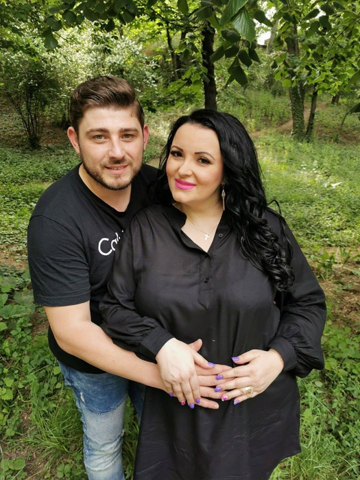 Silvana Rîciu este însărcinată și a ascuns minunea care-i crește în pântece timp de 5 luni! Primele imagini cu burtica de gravidă și numele bebelușului