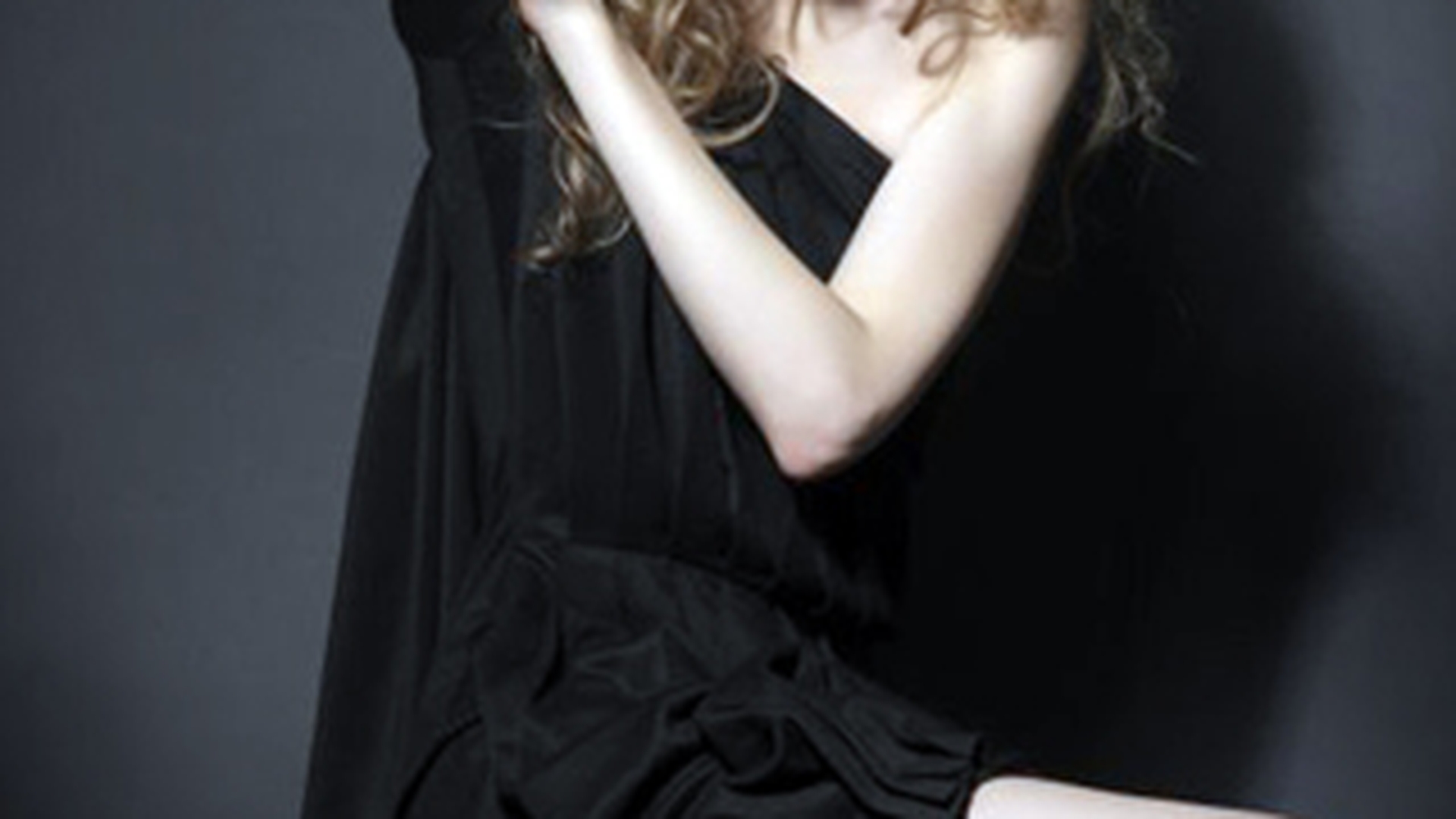 Iulia Albu, prima coperta animata cu Robert Pattinson!